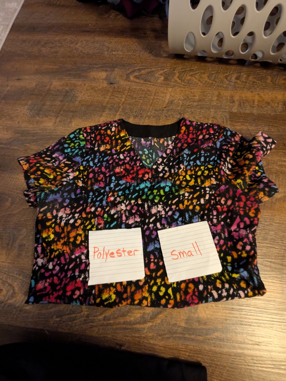 Women's Multicolor Leopard-Print Scub Top - Small